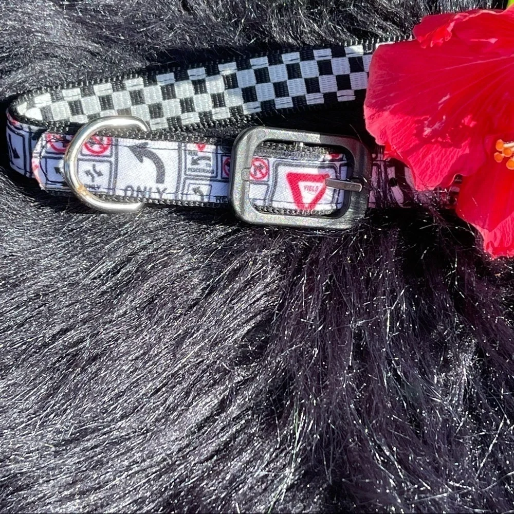 PETCO 2 In 1 Reversible Street Sign Print Dog Collar & Leash Set